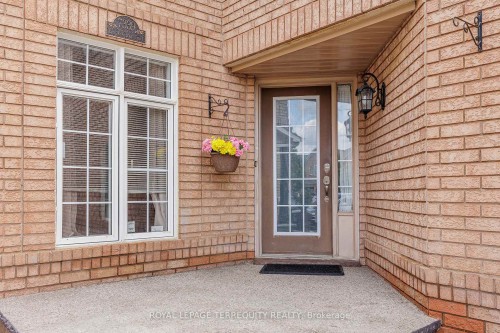 7339 Black Walnut Trail, Mississauga, ON - Outdoor With Exterior