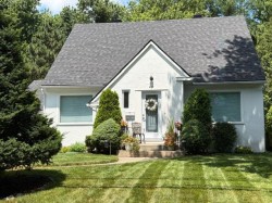 219 Av. Lakeview Pointe-Claire, QC H9S 4C8