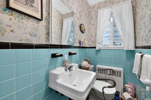 Salle d'eau - 219 Av. Lakeview, Pointe-Claire, QC 