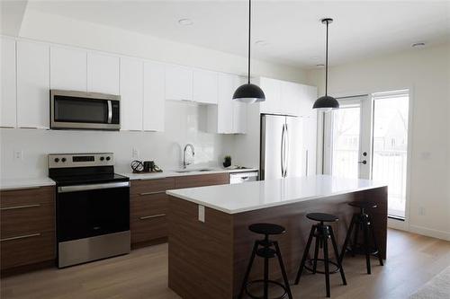 100 Des Meurons St, Winnipeg, MB 