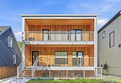 100 Des Meurons ST  Winnipeg, MB R2H 2M3