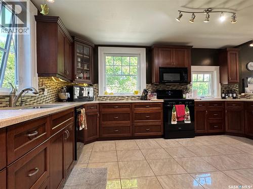 607 Barnett Drive, Fort San, SK - Indoor Photo Showing Kitchen