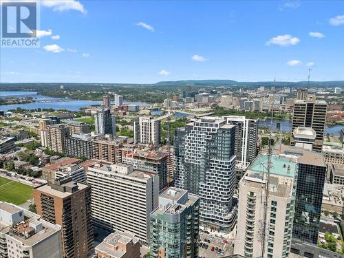 1401 - 445 Laurier Avenue W, Ottawa, ON 