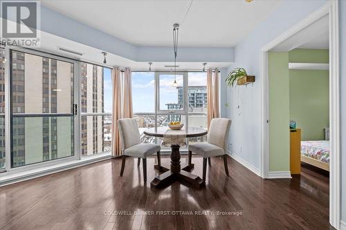 1401 - 445 Laurier Avenue W, Ottawa, ON 