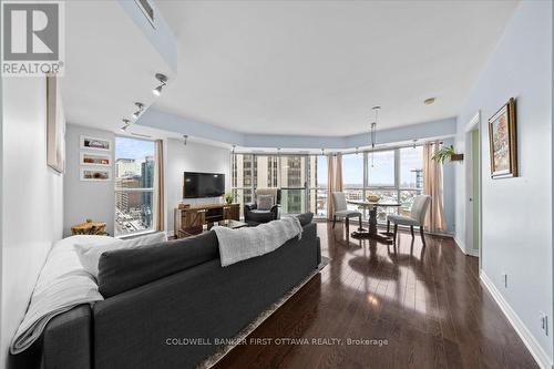 1401 - 445 Laurier Avenue W, Ottawa, ON 