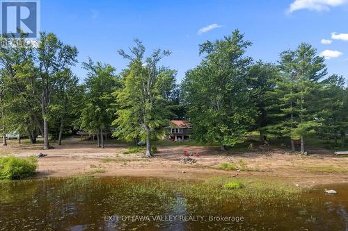 95 SULLIVAN POINT ROAD  Laurentian Valley, ON K8A 6W2