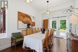 French doors to outdoor dining area - 