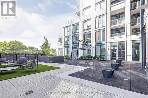 1810 - 2020 Bathurst Street, Toronto, ON 