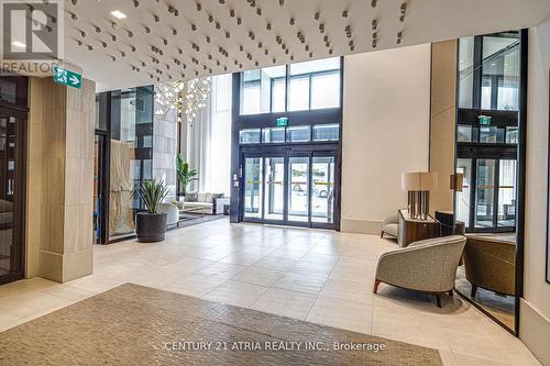1810 - 2020 Bathurst Street, Toronto, ON 