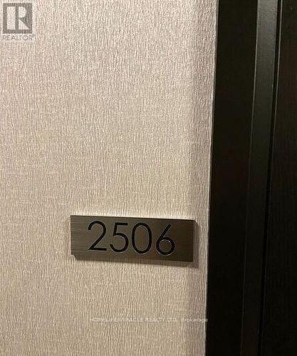 3504 Hurontario Street, Mississauga, ON 
