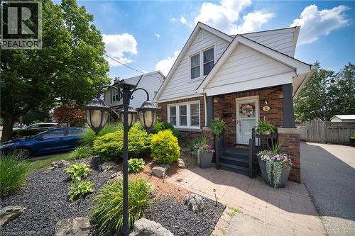 22 BURWELL Street  Brantford, ON N3T 4T6