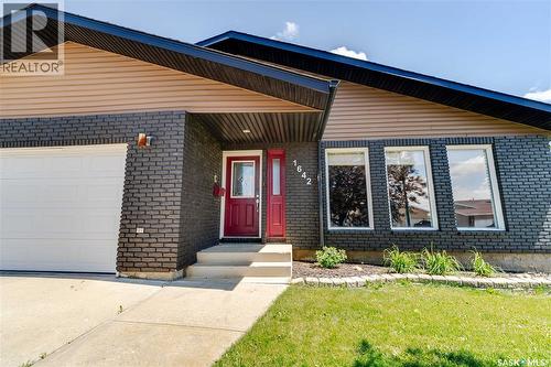 1642 Bingham ROAD  Moose Jaw, SK S6H 7R8