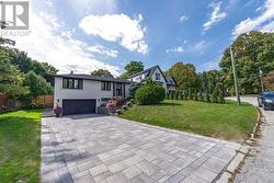 206 RICHARD AVENUE  Newmarket, ON L3Y 4P7