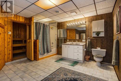 12 Lincoln Avenue, Tiny, ON 