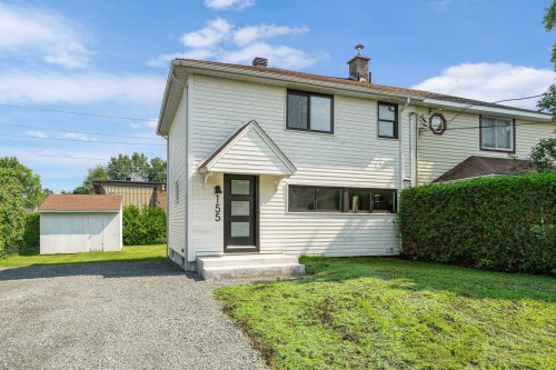 155 Boul. de Dieppe  Cowansville, QC J2K 1H1