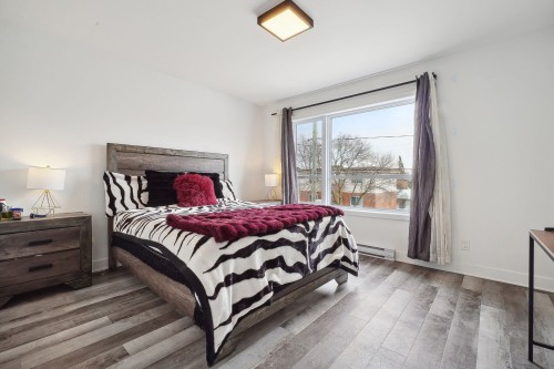 Master Bedroom - 163-161  - 165 Rue Goyette, Longueuil (Le Vieux-Longueuil), QC - Indoor Photo Showing Bedroom