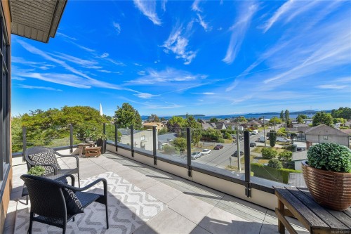 #401-9710 Fourth St, Sidney, BC 