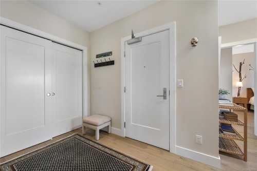 #401-9710 Fourth St, Sidney, BC 