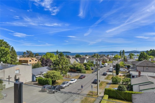 #401-9710 Fourth St, Sidney, BC 