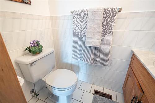 843 Rossmore Ave, West St Paul, MB 