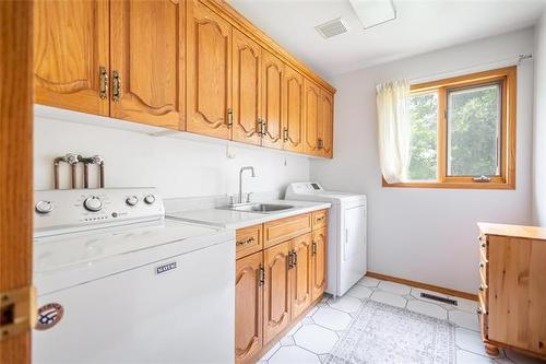 843 Rossmore Ave, West St Paul, MB 