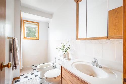843 Rossmore Ave, West St Paul, MB 