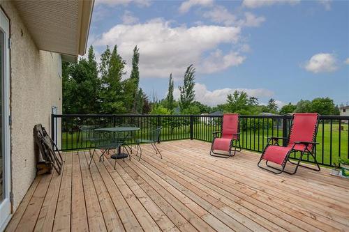 843 Rossmore Ave, West St Paul, MB 
