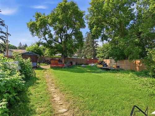 200 Garson Dr, Garson, MB 
