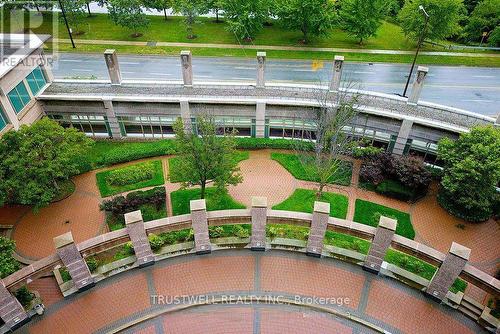 1509 - 8 Lee Centre Drive, Toronto, ON 