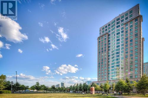 1509 - 8 Lee Centre Drive, Toronto, ON 