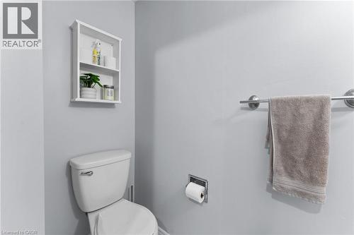 465 Beechwood Place Unit# 12, Waterloo, ON - Indoor Photo Showing Bathroom