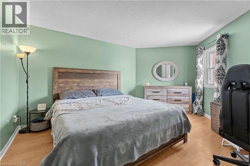 465 Beechwood Place Unit# 12, Waterloo, ON - Indoor Photo Showing Bedroom