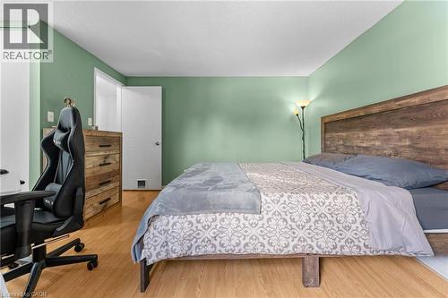 465 Beechwood Place Unit# 12, Waterloo, ON - Indoor Photo Showing Bedroom