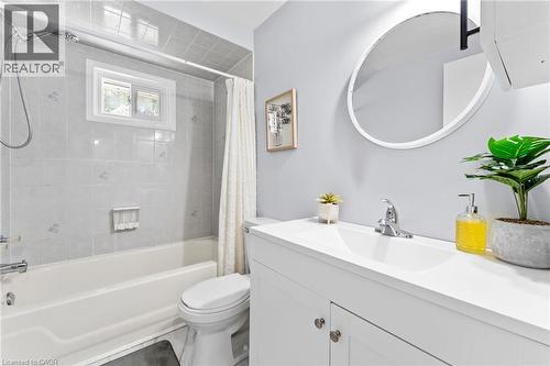 465 Beechwood Place Unit# 12, Waterloo, ON - Indoor Photo Showing Bathroom