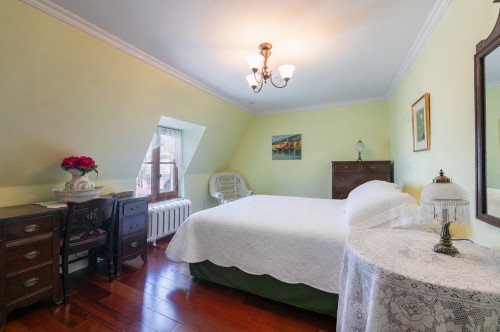 Chambre à coucher - 12 Av. St-Joachim, Pointe-Claire, QC - Indoor Photo Showing Bedroom