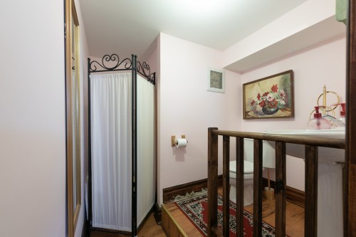 Salle d'eau - 12 Av. St-Joachim, Pointe-Claire, QC - Indoor Photo Showing Other Room