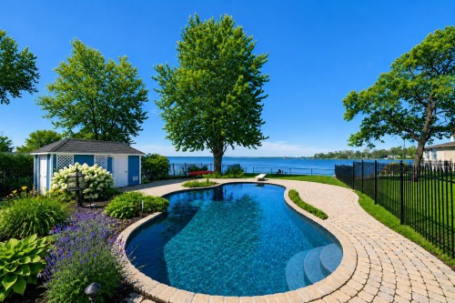 Piscine - 12 Av. St-Joachim, Pointe-Claire, QC - Outdoor With In Ground Pool With Backyard