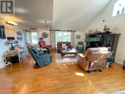 23 Twelfth Street E, Armstrong (Earlton), ON 