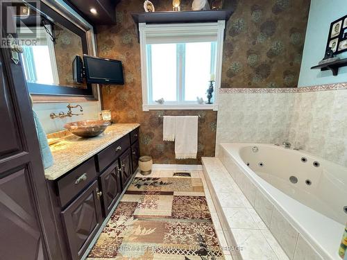 23 Twelfth Street E, Armstrong (Earlton), ON 