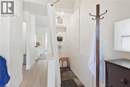 77 Murray Street E, Hamilton, ON - Indoor Photo Showing Bathroom