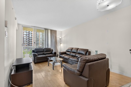 Living Room - 612-10550 Place De L'Acadie, Montréal (Ahuntsic-Cartierville), QC - Indoor Photo Showing Living Room