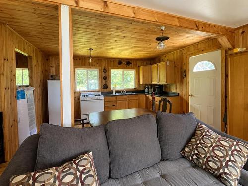 D742 Dam Road, Emo, ON - Indoor Photo Showing Living Room