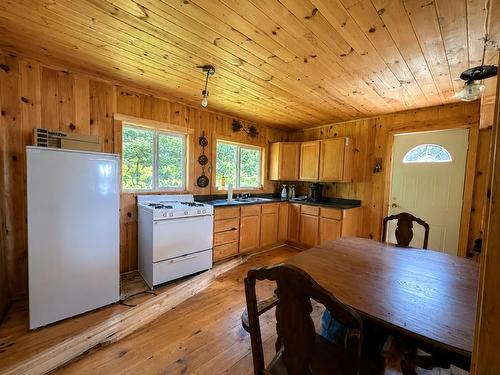 D742 Dam Road, Emo, ON - Indoor Photo Showing Kitchen With Double Sink