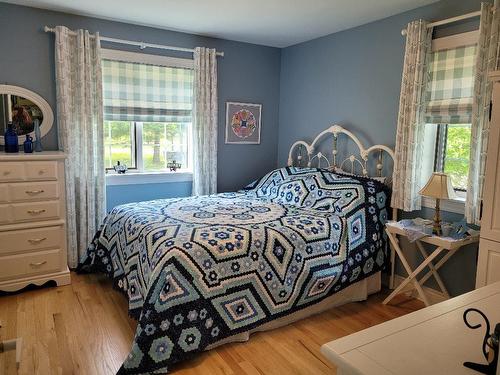 227 West River Road, Dryden, ON 