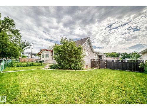 11939 89 St Nw, Edmonton, AB 