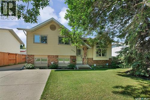 523 Pendygrasse Road, Saskatoon, SK 