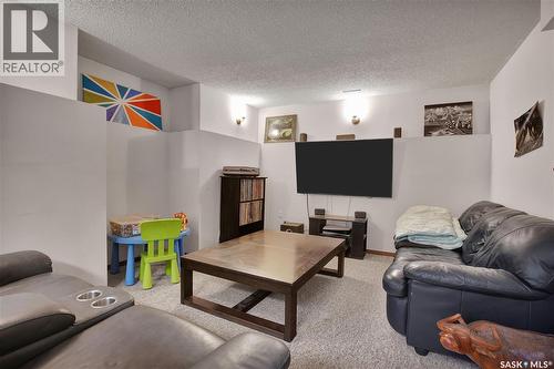 523 Pendygrasse Road, Saskatoon, SK 