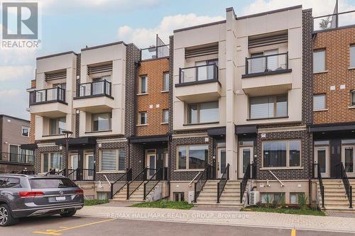 535 OZAWA PRIVATE  Ottawa, ON K1K 4Z8