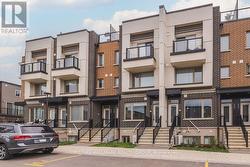 535 OZAWA PRIVATE  Ottawa, ON K1K 4Z8