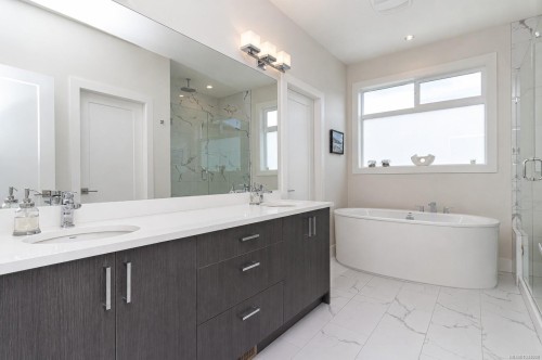 832 Ashbury Ave, Langford, BC 